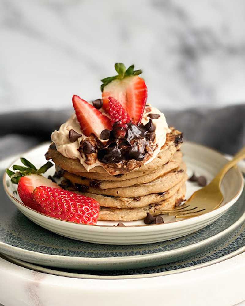 Healthy Chocolate Chip Oat Pancakes With Vanilla Protein Cream Cheese